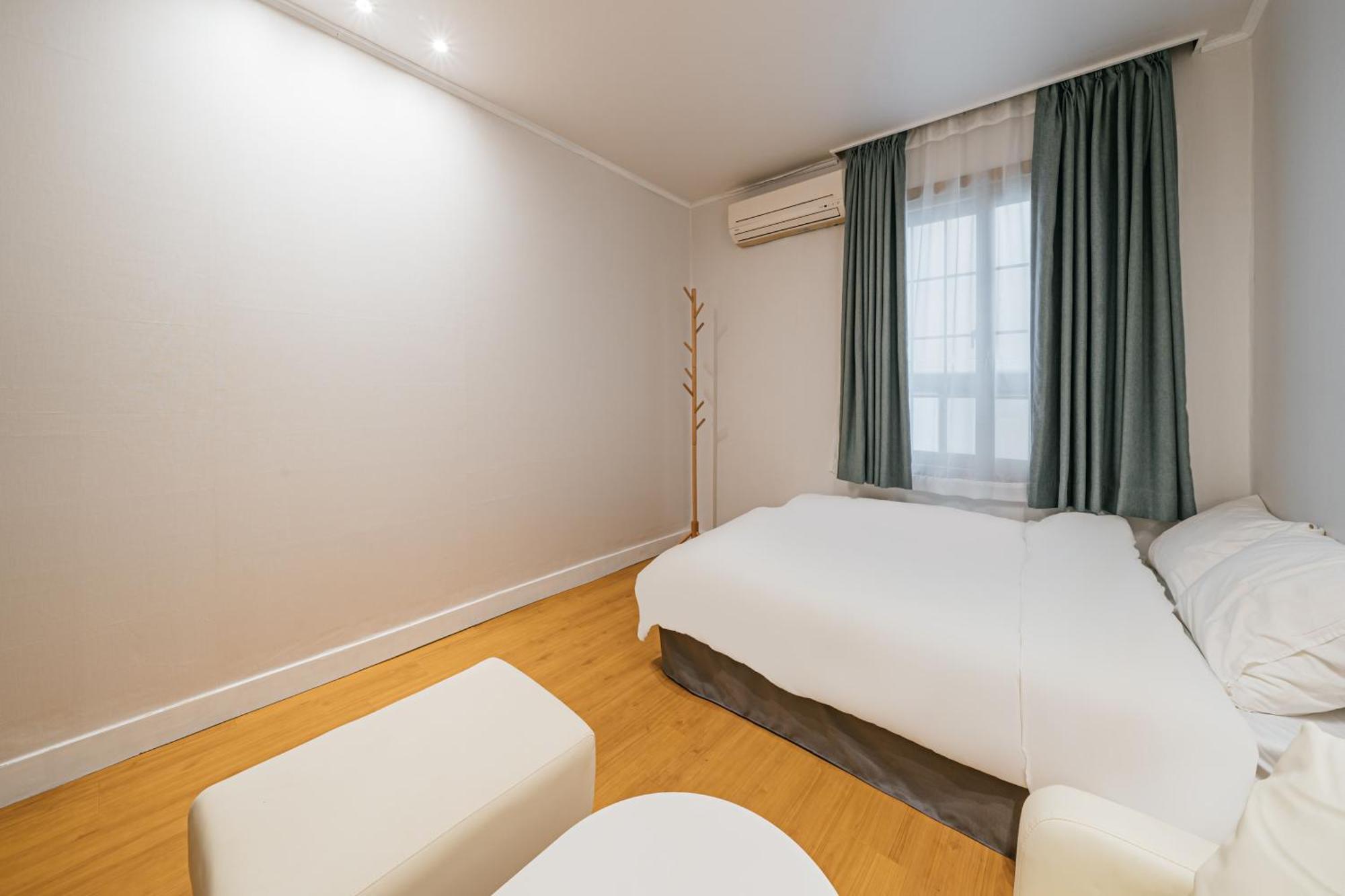 Lofy House Hostel เมืองเชจู ภายนอก รูปภาพ