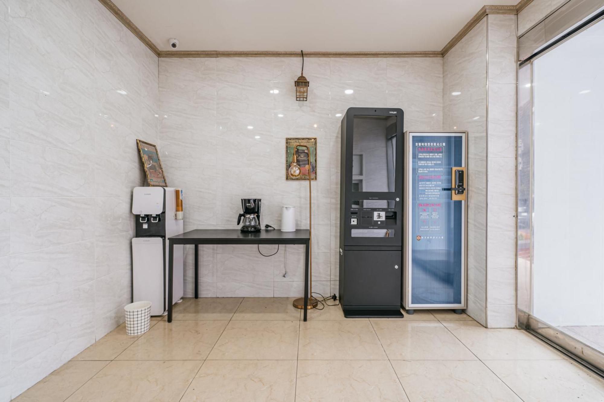Lofy House Hostel เมืองเชจู ภายนอก รูปภาพ